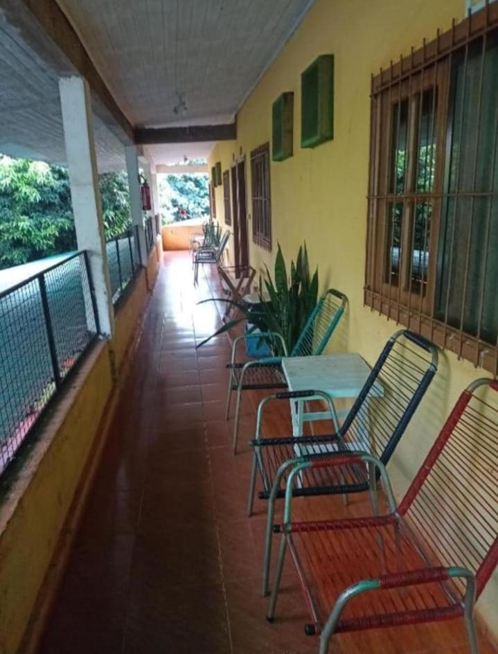 Hotel Y Residencial Amigos Puerto Iguazú Exterior foto